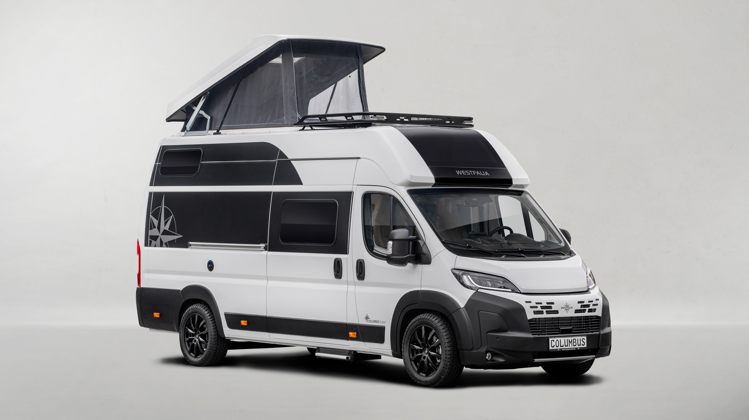 002_Exterieur-Westfalia-Columbus-Liner_Studio-2