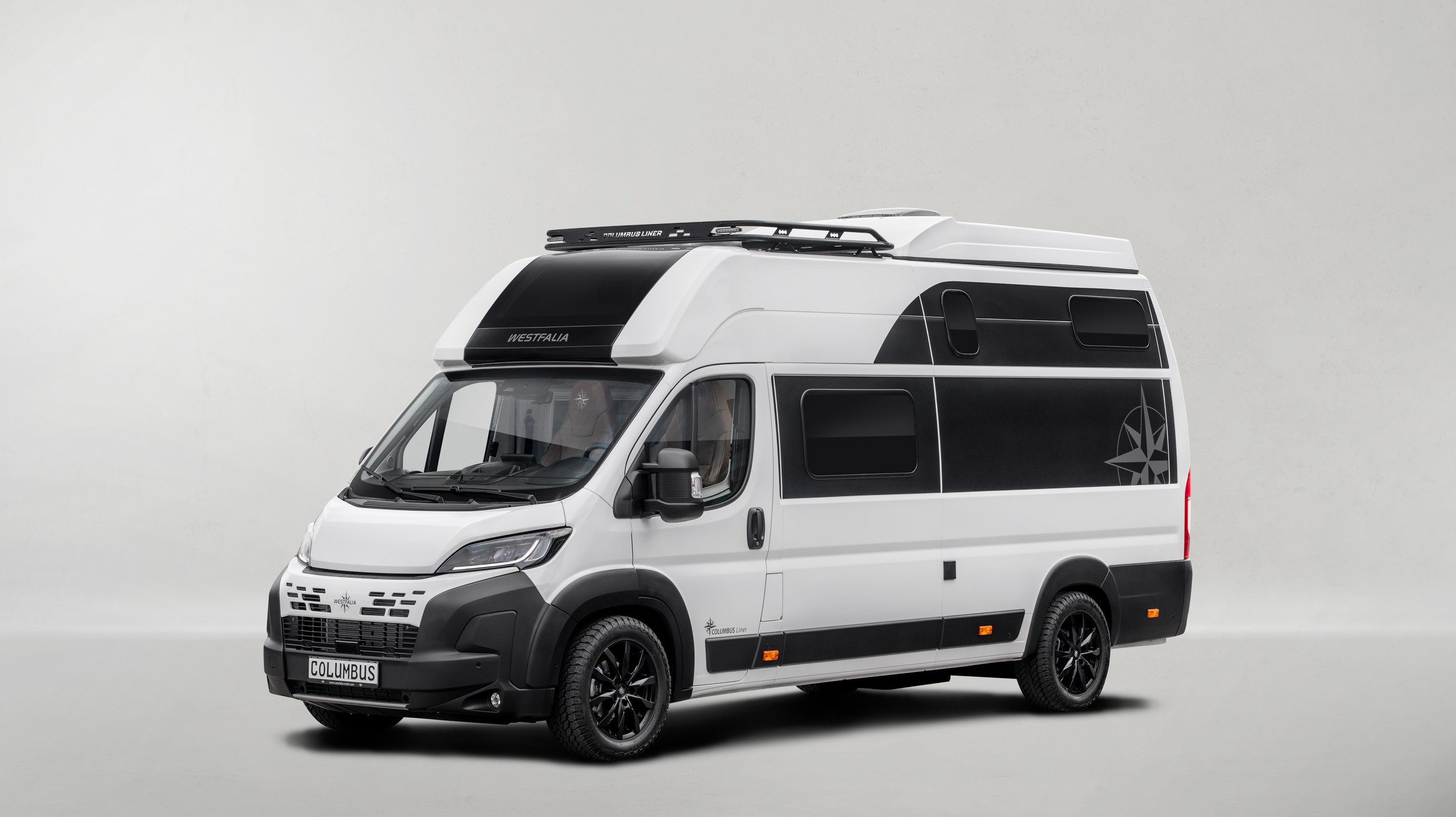 004_Exterieur-Westfalia-Columbus-Liner_Studio-2